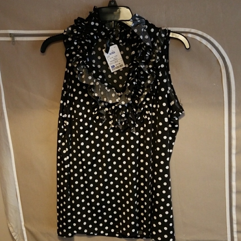Ruffle front tank